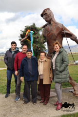 D. Guillermo María Postiguillo y su familia